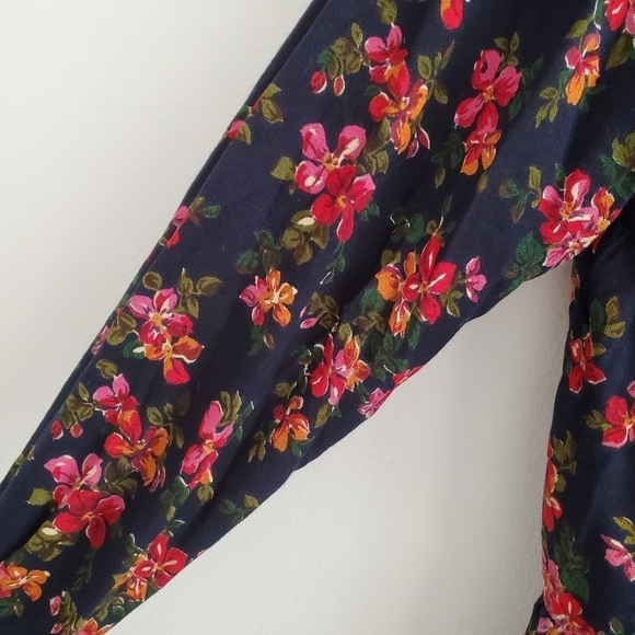 VTG Motherhood Floral Navy Tiered Button Blouse - Picture 5 of 8